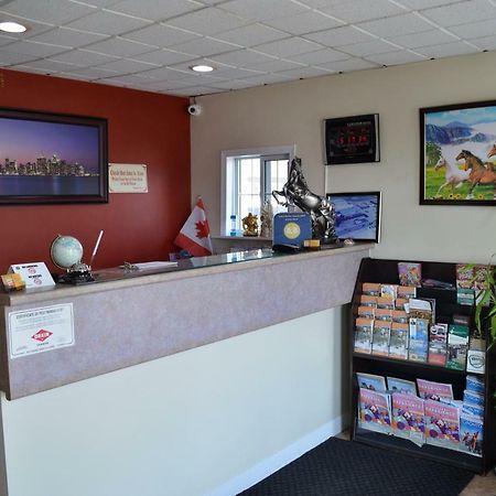Lincoln Motel Sturgeon Falls Εξωτερικό φωτογραφία