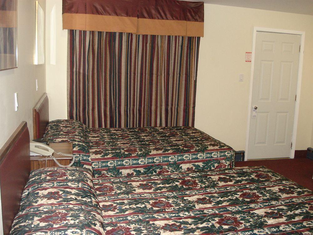 Lincoln Motel Sturgeon Falls Εξωτερικό φωτογραφία