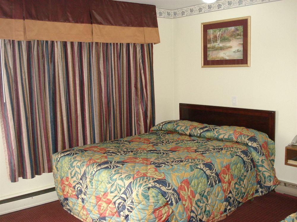 Lincoln Motel Sturgeon Falls Εξωτερικό φωτογραφία