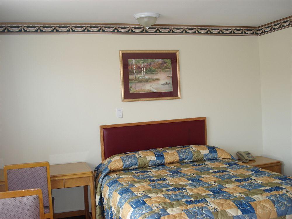 Lincoln Motel Sturgeon Falls Εξωτερικό φωτογραφία