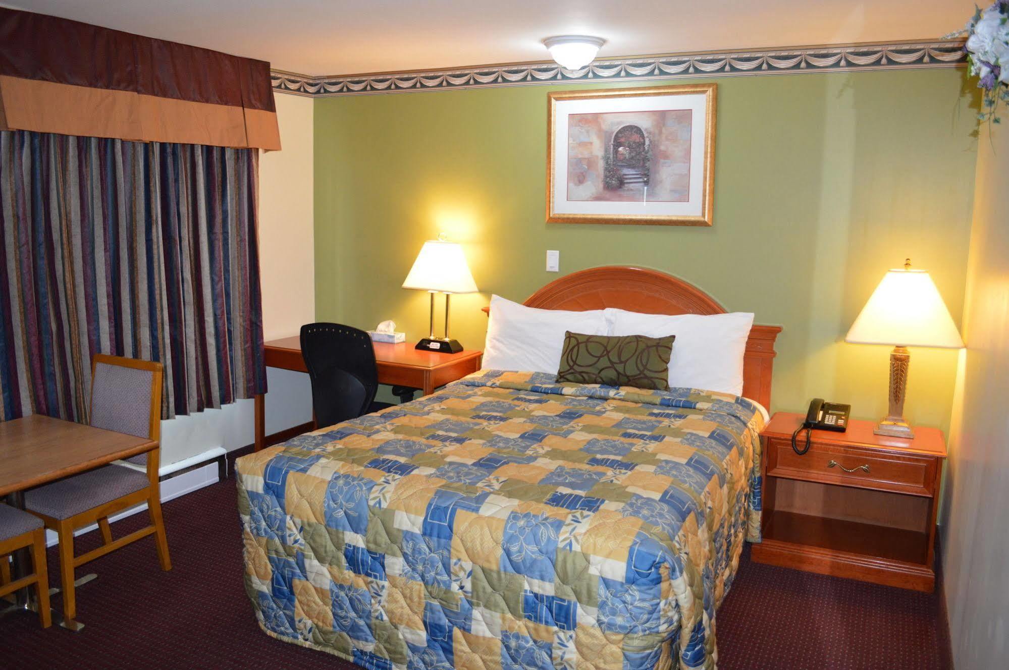 Lincoln Motel Sturgeon Falls Εξωτερικό φωτογραφία