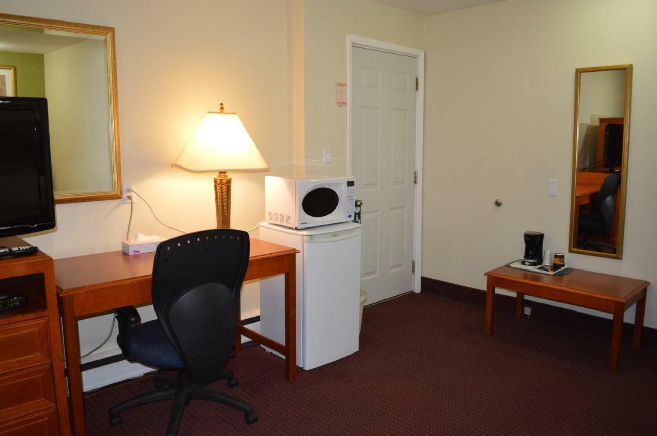 Lincoln Motel Sturgeon Falls Εξωτερικό φωτογραφία