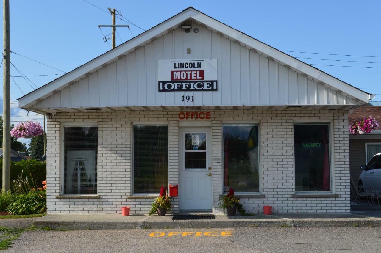 Lincoln Motel Sturgeon Falls Εξωτερικό φωτογραφία